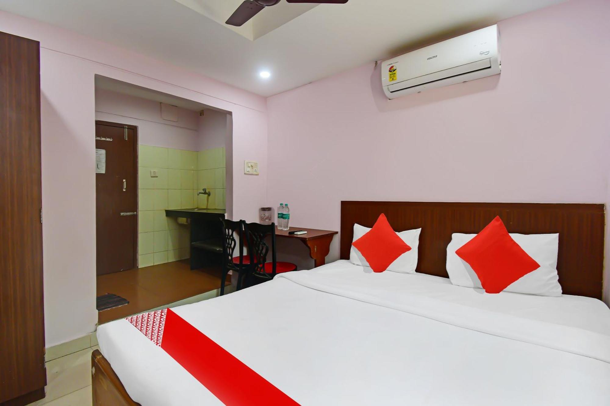 Oyo Flagship Hotel Sea Garden Puri Exterior foto